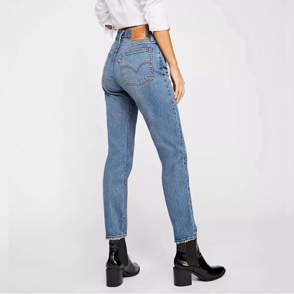 Levi's Premium Capital E High rise button fly ankle length Crop slim women’s 27